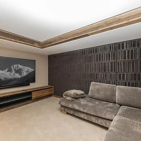 Sublime Avec Sauna Et Animaux Admis à - Fr-1-568-33 Courchevel